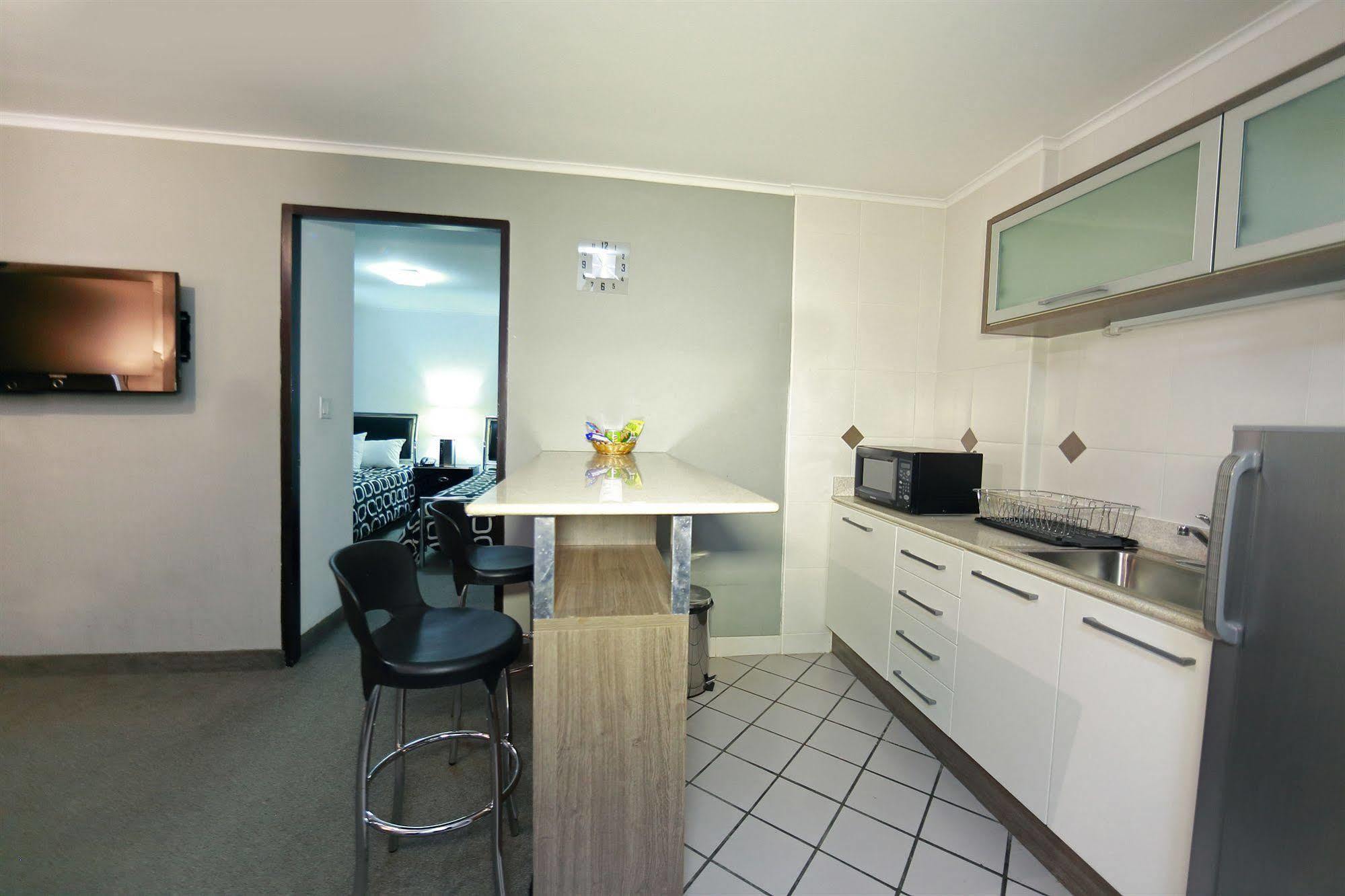 Hotel Suites Ambassador Panama  Extérieur photo