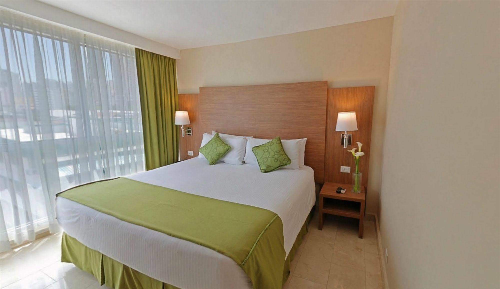 Hotel Suites Ambassador Panama  Extérieur photo