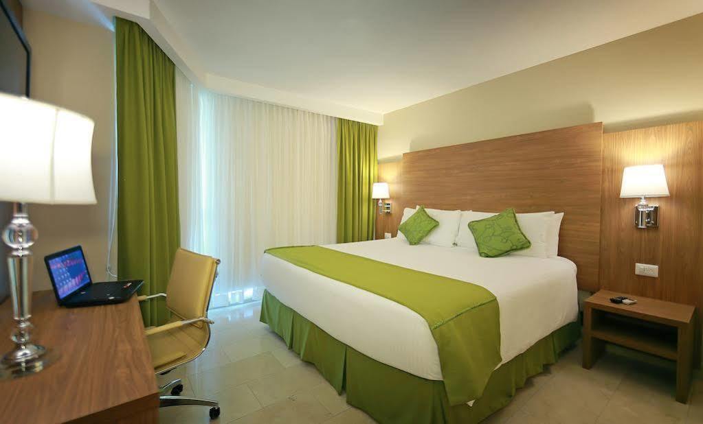 Hotel Suites Ambassador Panama  Extérieur photo
